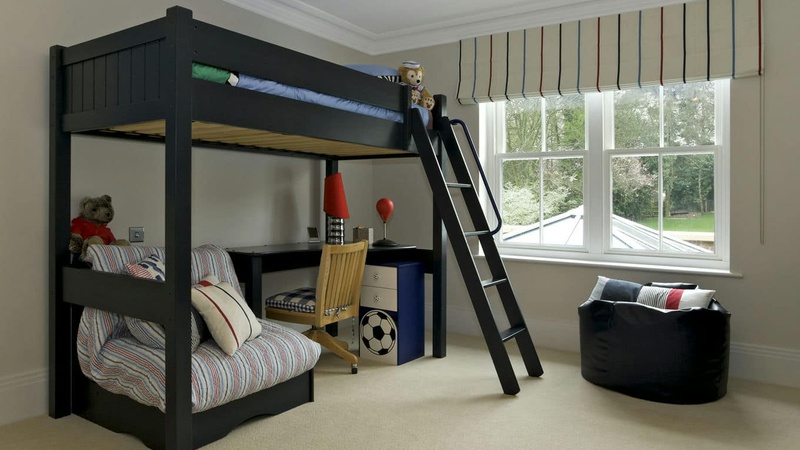Funkcjonalność i wygoda: łóżka piętrowe z biurkiem dla dzieci i nastolatków